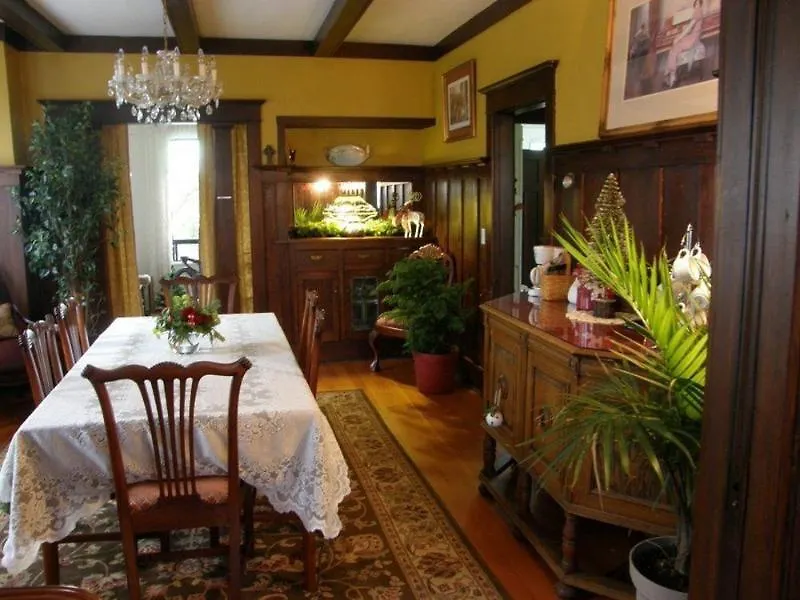Alojamento de Acomodação e Pequeno-almoço Fisher House Victoria Bed And Breakfast