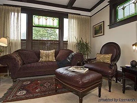 Fisher House Victoria Bed And Breakfast Nocleg ze śniadaniem